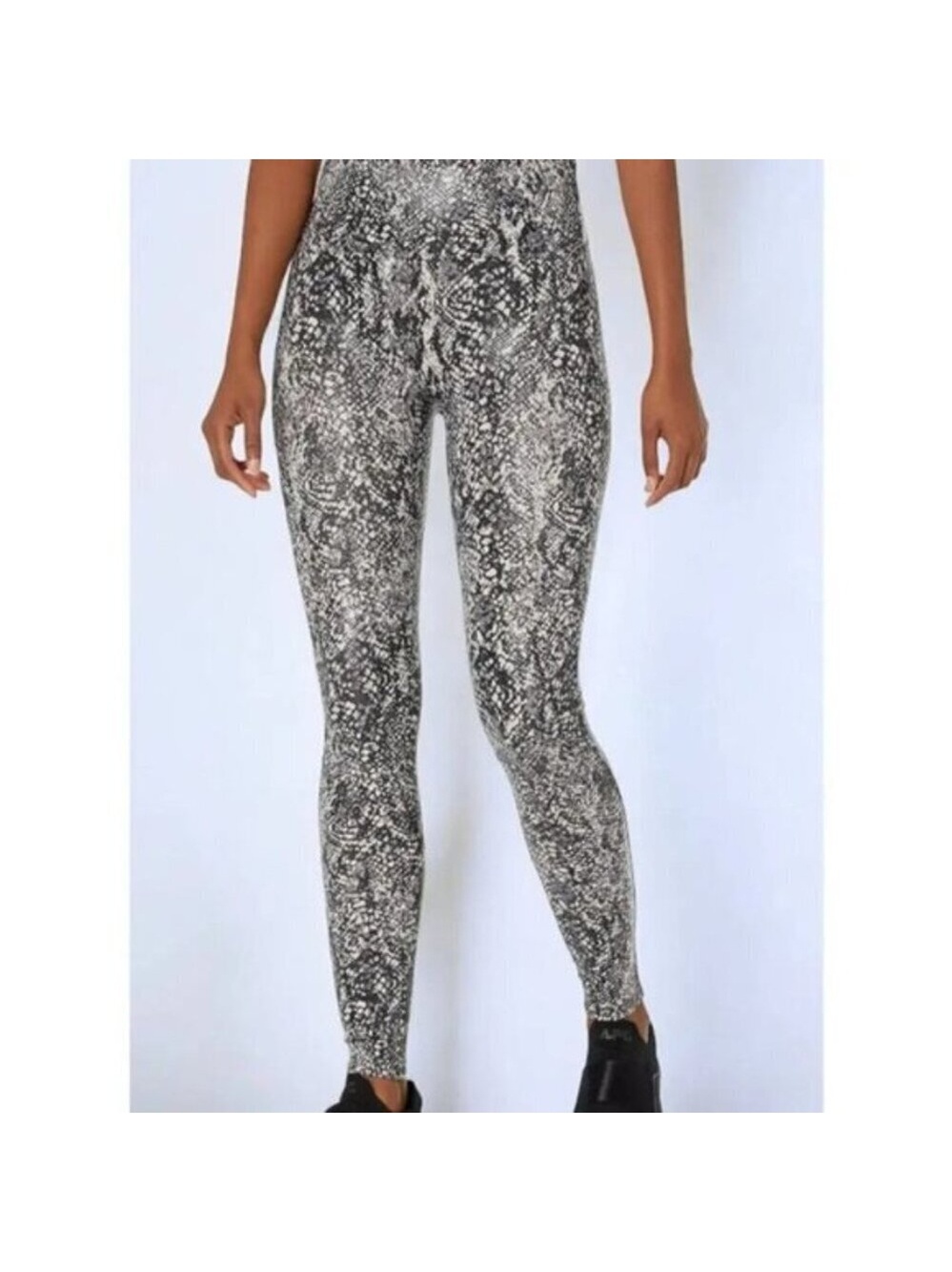 SPANX Faux Leather Snake Shine Leggings - Size Small